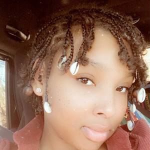 Meet your Posher, Jada